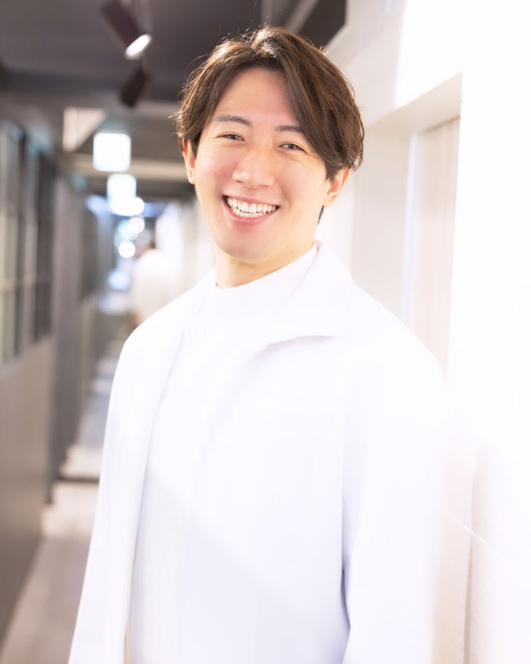 赤坂デンタルオフィスの歯科医師